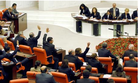 AK Partili vekilin şaşkınlığı - Resim: 2