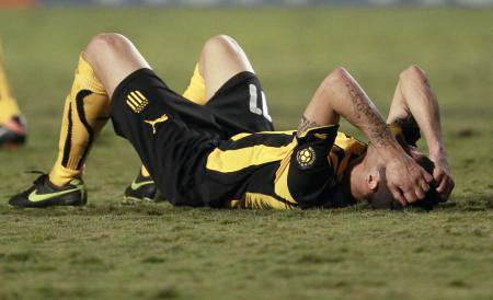 Topa değil birbirlerine vurdular - Resim: 3