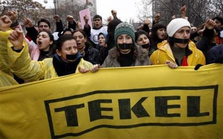 Tekel işçisi kadınlar Meclis'te - Resim: 2