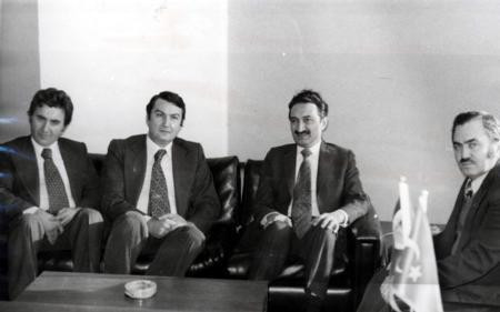 Deniz Baykal  kimdir? Siyasi kariyeri ve biyografisi - Resim: 1