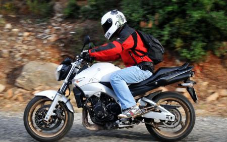 Motosiket tutkunu imam istifa etti! - Resim: 3