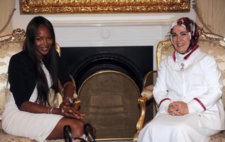 Başbakanlıkta bir top model - Resim: 4