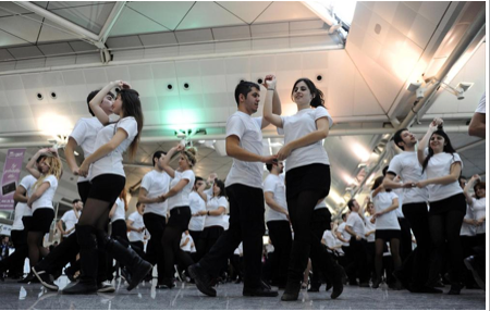 Atatürk Havalimanı'ında dans rekoru - Resim: 2