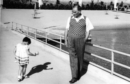 Atatürk'ün kızı Ülkü Adatepe - Resim: 2