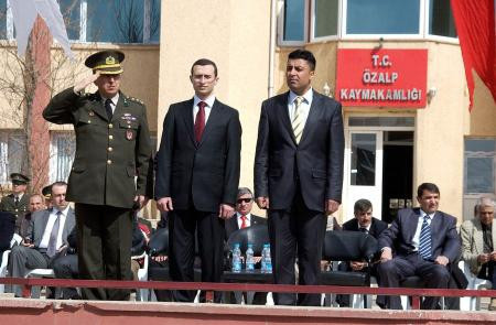 BDP'li başkandan askere protesto - Resim: 4