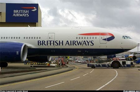 Ortasından otoban geçen havaalanı - Resim: 2