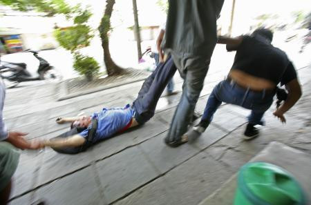 Sokaklar cesetlerle dolu - Resim: 4