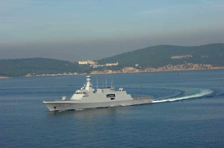 İlk Türk savaş gemisi sulara açıldı - Resim: 4