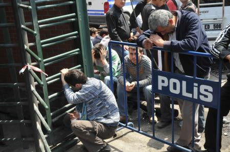 Ya yerin dibindeki sizin kocanız olsaydı! - Resim: 1