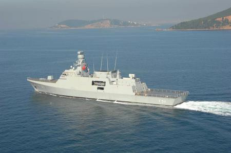 İlk Türk savaş gemisi sulara açıldı - Resim: 1