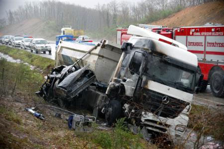 Yağmur kaza getirdi - Resim: 2