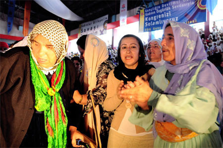 Abla Öcalan'a yoğun ilgi - Resim: 4