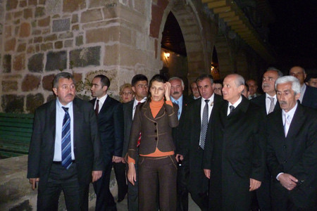 Bahçeli'den sürpriz Hacı Bektaş ziyareti - Resim: 3