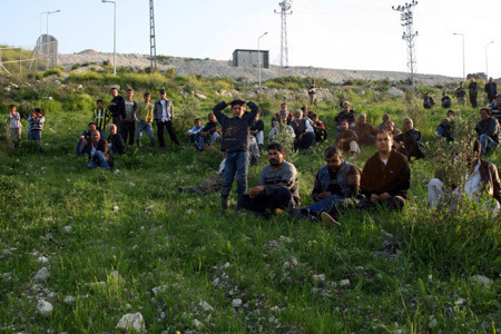 Suriyeliler sınıra dayandı! - Resim: 2