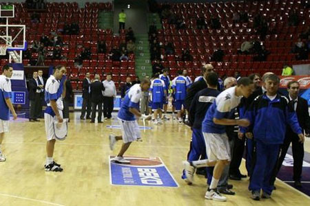 İsrailli basketçilere ayakkabı - Resim: 1