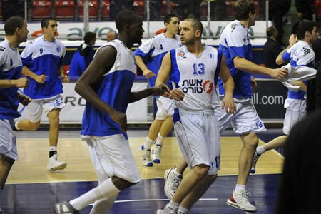 İsrailli basketçilere ayakkabı - Resim: 2