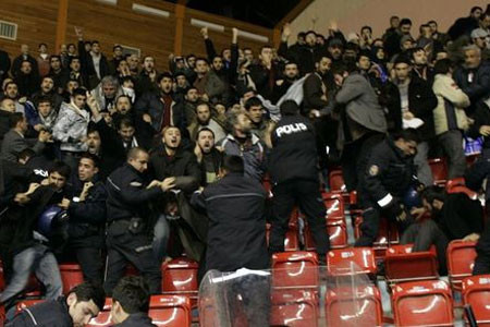 İsrailli basketçilere ayakkabı - Resim: 4