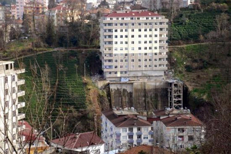 Rizeli müteahhitin arazi hinliği - Resim: 1