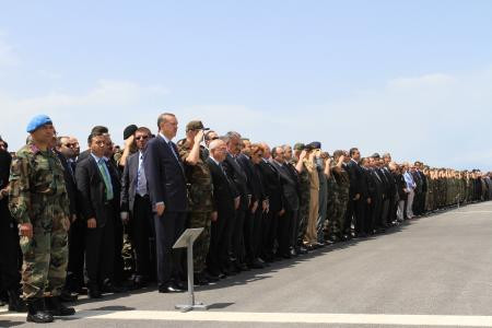 Şehitleri uğurlayıp sınıra gittiler! - Resim: 2