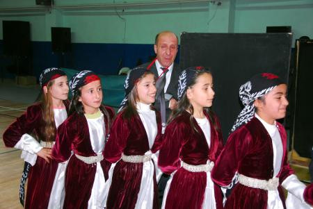 Halk oyunları yarışmasında gözyaşı - Resim: 2