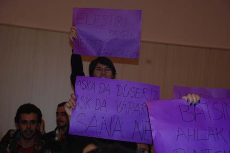 Hıncal Uluç'a protesto şoku! - Resim: 4