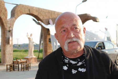 Sümer Tilmaç son yolculuğuna uğurlanıyor - Resim: 2