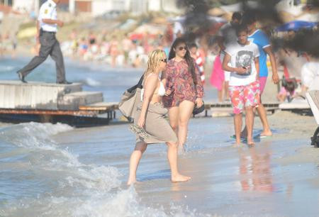 Saba Tümer'den havlulu önlem! - Resim: 4
