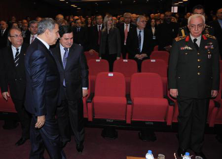 Törenlere damga vuran kareler! - Resim: 1