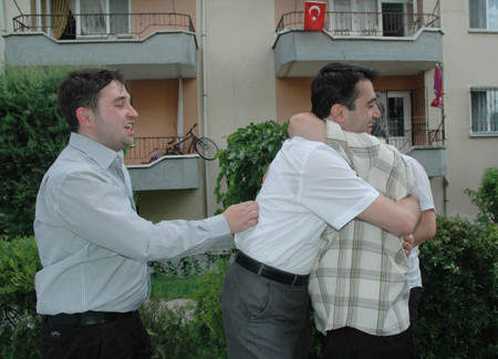 Önce gözyaşı sonra sevinç - Resim: 3