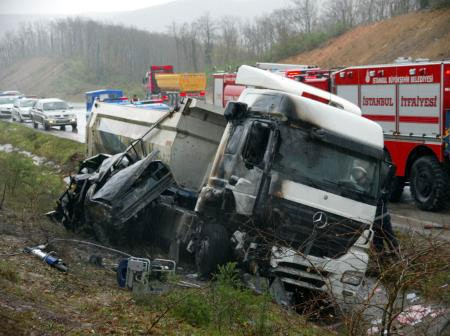 Yağmur kaza getirdi - Resim: 3