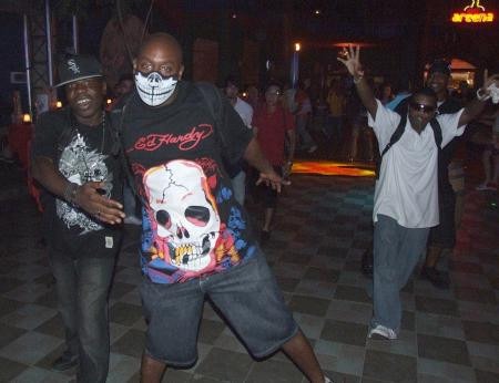 ABD'li askerler çılgınca eğlendi - Resim: 3