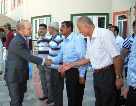 Maliye Bakanı'ndan çocuklara harçlık - Resim: 1