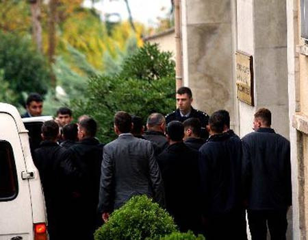 Albay Çiçek adliyeye nasıl getirildi? - Resim: 4