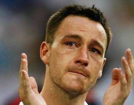 Futbolcular sahada böyle ağladı - Resim: 3