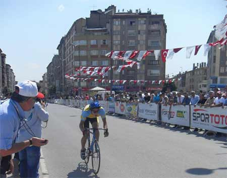 Pedallara Yazıcıoğlu için basıldı - Resim: 2