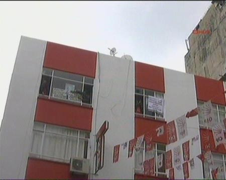 İşçiler işgal etti - Resim: 3