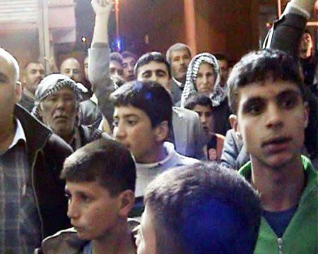 Görenleri dehşete düşüren zikir töreni! - Resim: 3