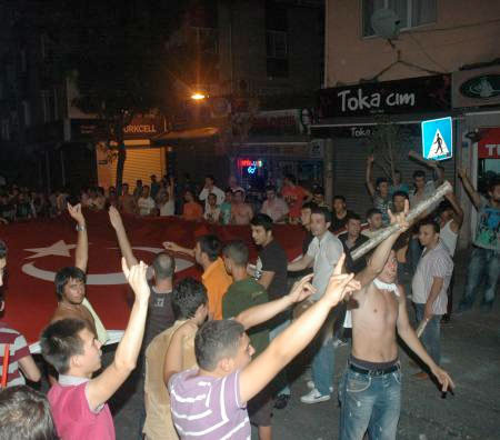 Zeytinburnu'nda PKK'lılar kovalandı - Resim: 3