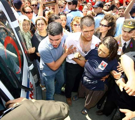 Türkiye'yi yasa boğan saldırılar - Resim: 4