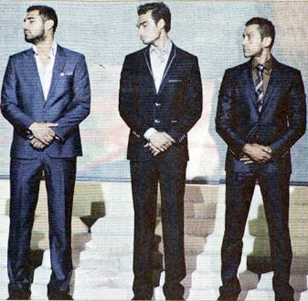 Namazı defileye böyle alet ettiler - Resim: 3