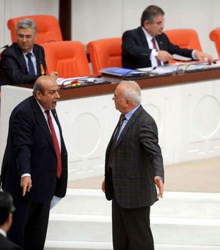 Meclis'te bu sefer kadınlar kavga etti! - Resim: 1