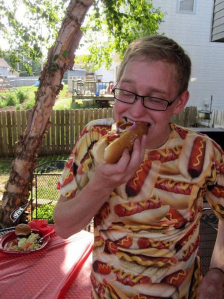 Şu giydiklerine bakın! Olmaz olsun böyle moda - Resim: 1