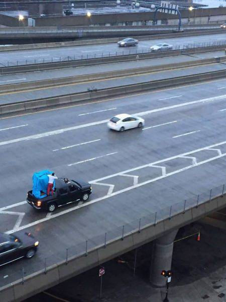 Bu insanlar çıldırmış olmalı! - Resim: 1