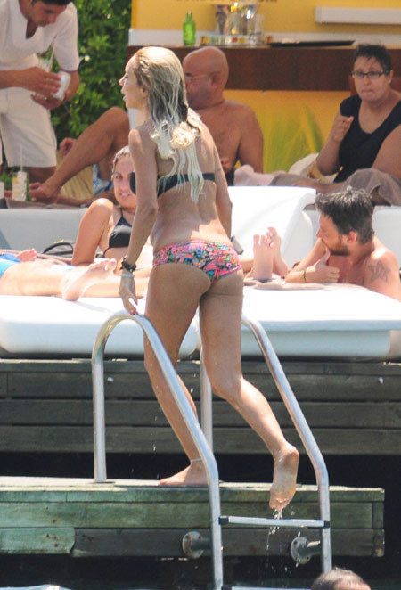 Rüştü'nün eşi soluksuz bıraktı! - Resim: 4