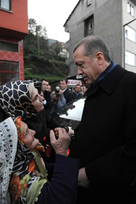 Başbakan baba ocağından ayrıldı - Resim: 1