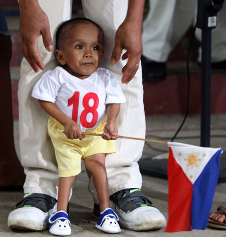 Bakmayın siz onun küçücük durduğuna - Resim: 3