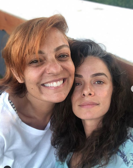 Kadın dizi setinde Özge Özpirinçci'nin beyaz saç krizi! Doğallığından vazgeçmedi - Resim: 3