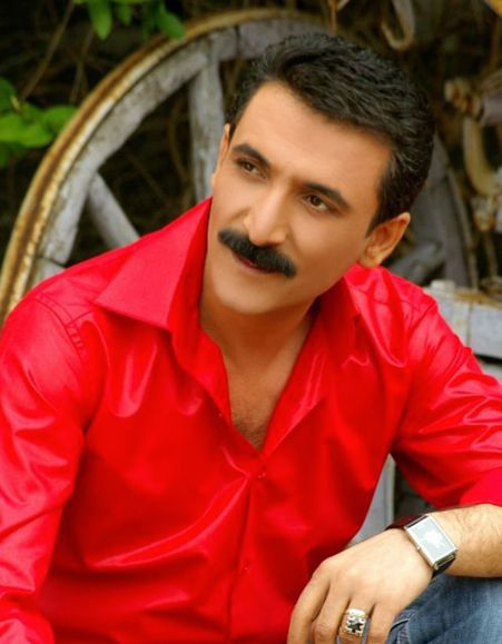 Latif Doğan'ın acı günü! Yıkan haber erken geldi, ünlü türkücü yasa boğuldu - Resim: 2