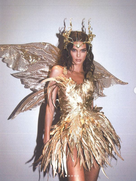 Kendall Jenner ilk deneyimini anlattı 'Herkes göğüslerimi gördü' diye itiraf etti - Resim: 3