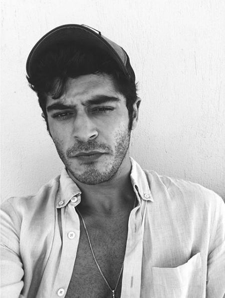 Burak Deniz sosyal medyayı salladı! Yorumlar bile alev aldı - Resim: 4